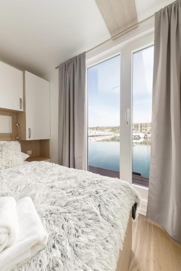 Floating Sea House Gong Apartamento Portorož Exterior foto