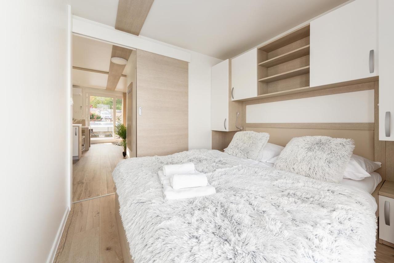 Floating Sea House Gong Apartamento Portorož Exterior foto
